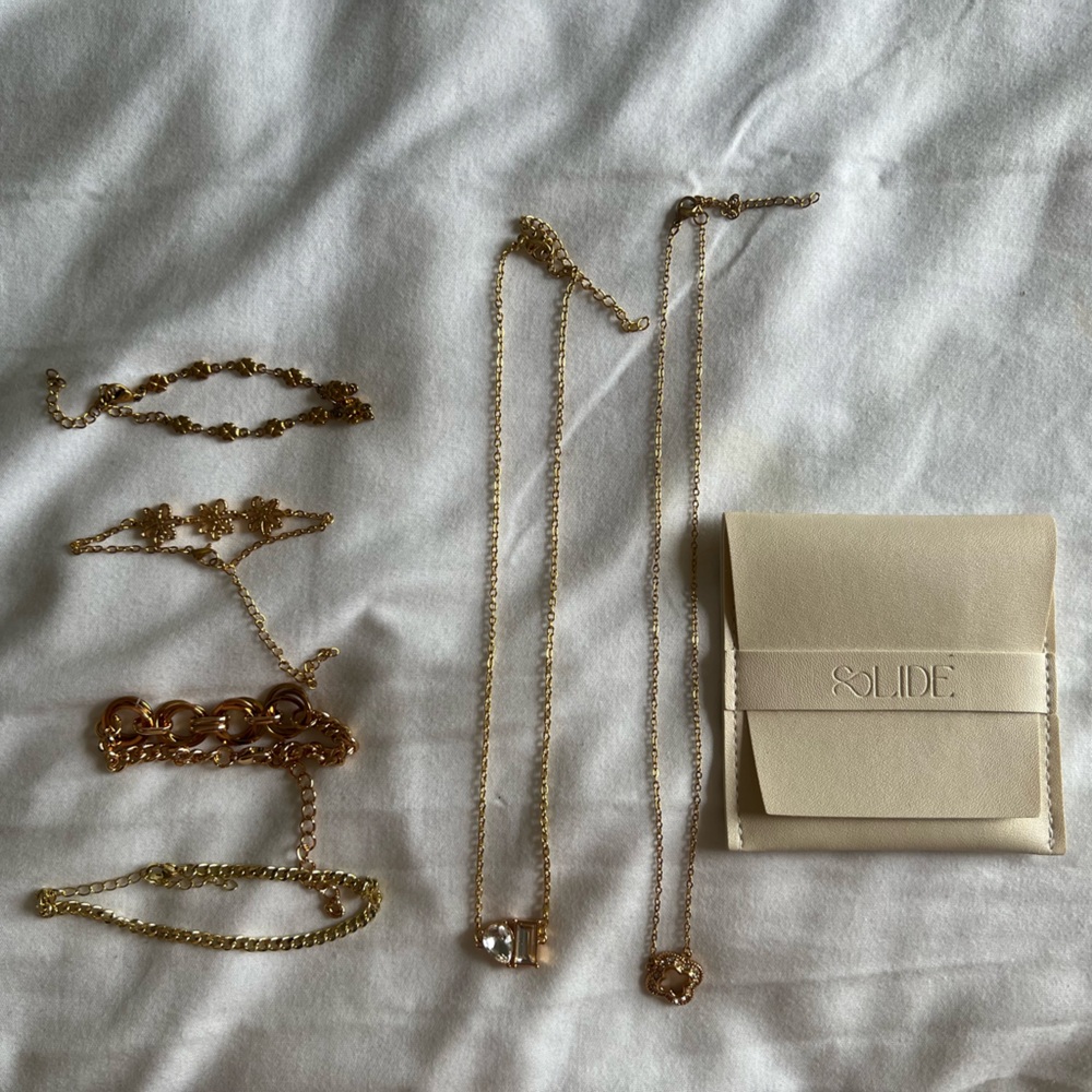 Bundle - Slide Gold Jewelry (2x necklaces & 4 bracelets)